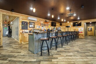 220 Main St, Butte, ND à louer Photo intérieure- Image 2 de 32