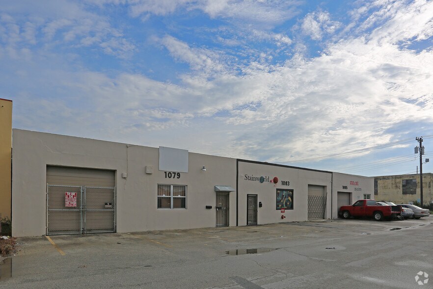1079-1085 E 24th St, Hialeah, FL for lease - Building Photo - Image 3 of 4