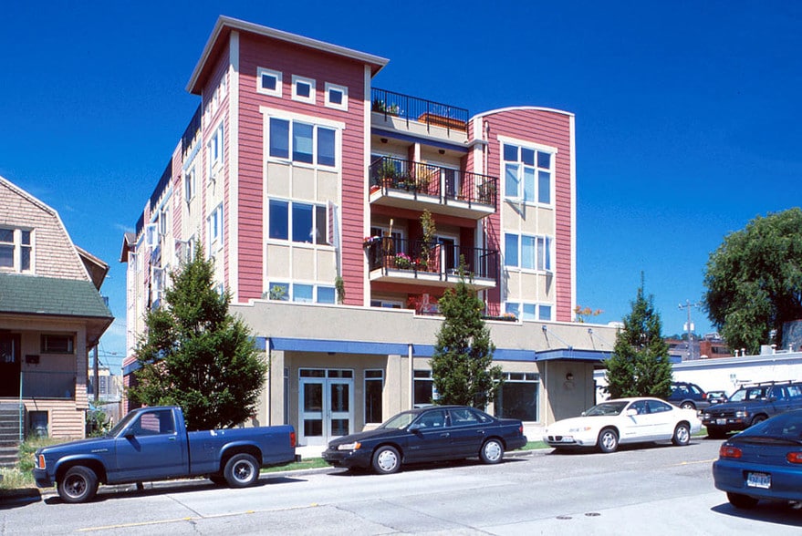 513 1st Ave W, Seattle, WA for lease - Primary Photo - Image 1 of 3