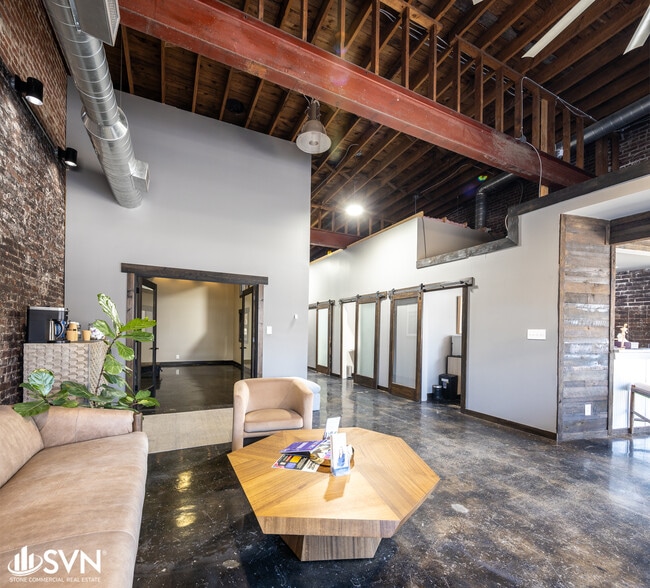 1200 N Limestone, Lexington, KY for sale - Building Photo - Image 3 of 13