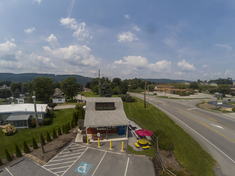 7673 Woodbury Pike, Roaring Spring, PA for sale - Primary Photo - Image 1 of 1