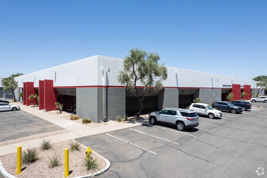 1839 W Drake Dr, Tempe, AZ à louer - Photo du bâtiment - Image 1 de 7