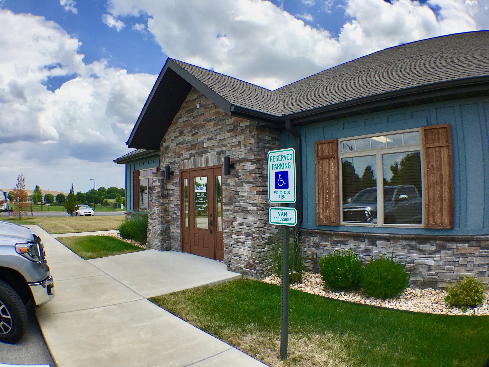 2540 N Airport Plaza Ave, Springfield, MO for sale Primary Photo- Image 1 of 9