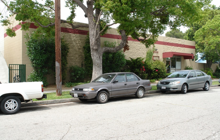 445 W Garfield Ave, Glendale, CA for lease - Building Photo - Image 3 of 8