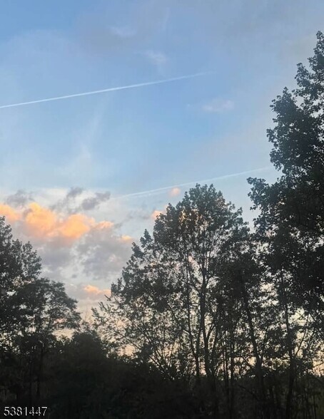 1045 Rt-173, Asbury, NJ à vendre - Photo du bâtiment - Image 1 de 5