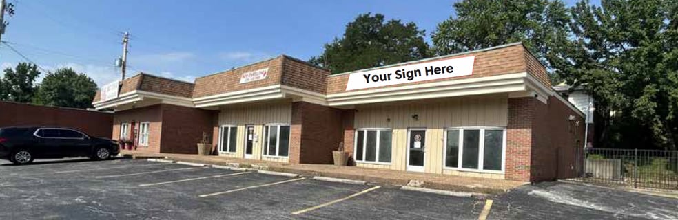 1943-1947 Woodson Rd, Overland, MO for sale - Building Photo - Image 2 of 5