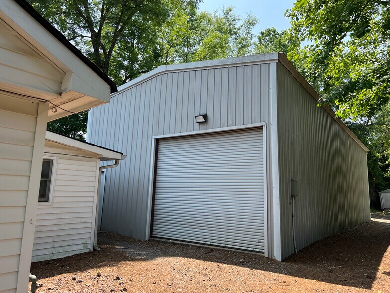 770 Dobbs Rd, Woodstock, GA à vendre - Photo du bâtiment - Image 3 de 10