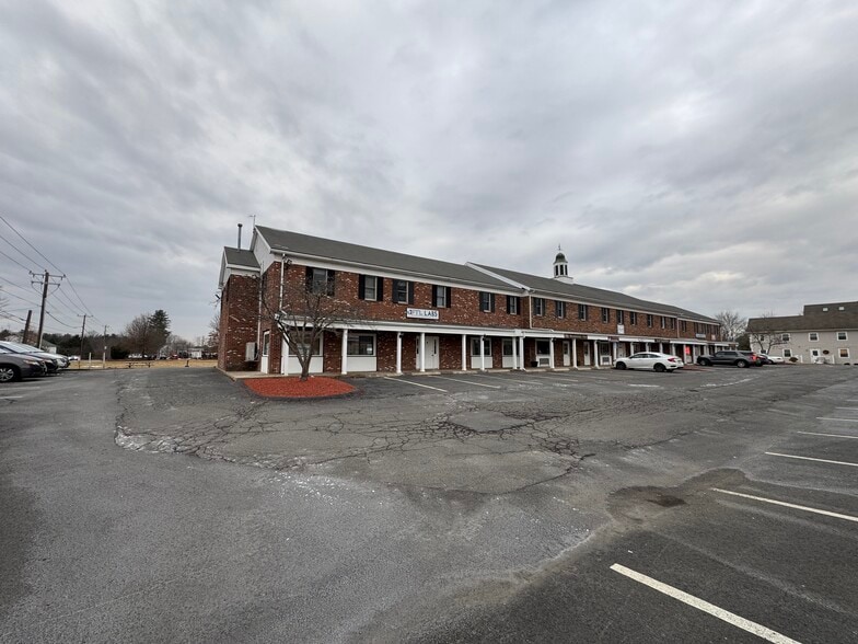 479 West St, Amherst, MA for lease - Building Photo - Image 2 of 4