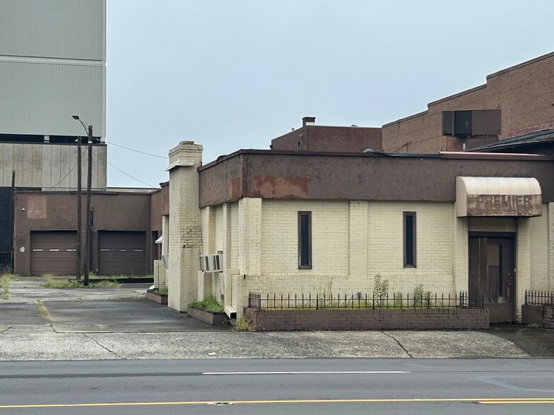 161 W Franklin St, Gastonia, NC for sale - Primary Photo - Image 1 of 4