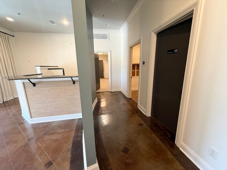 113-115 W Jackson Ave, Ridgeland, MS à louer - Photo du bâtiment - Image 2 de 67