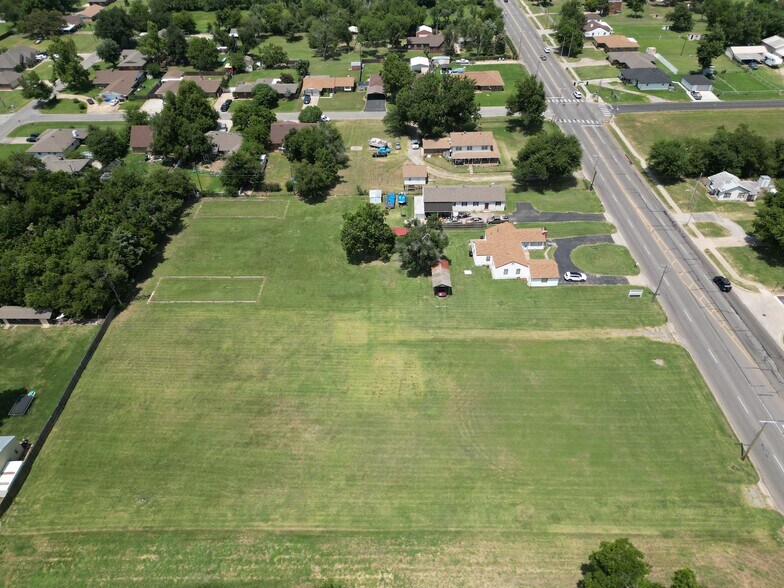 1225-1301 S Sooner Rd, Oklahoma City, OK à vendre - Photo du bâtiment - Image 3 de 4