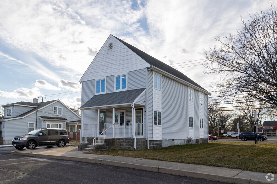 399 N Route 73, West Berlin, NJ à louer - Photo du bâtiment - Image 2 de 4