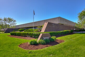 Plus de détails pour 26111 Miles Rd, Bedford Heights, OH - Industriel à louer