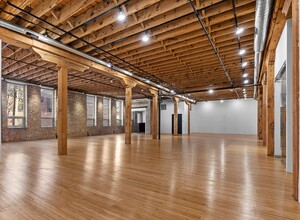 1143 W Rundell Pl, Chicago, IL for lease Building Photo- Image 1 of 7