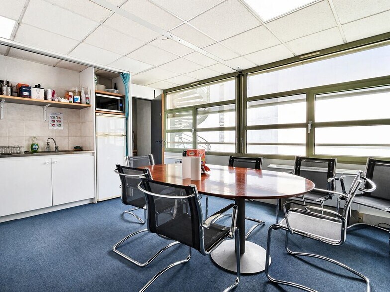 20 Rue Louis Armand, Paris à louer - Photo du bâtiment - Image 3 de 9