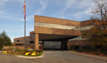 5435 Corporate Dr, Troy, MI for lease Building Photo- Image 1 of 5