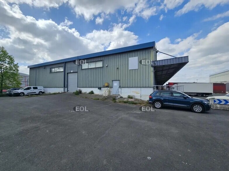 Industrial in Bonneuil-sur-Marne for lease - Building Photo - Image 2 of 7