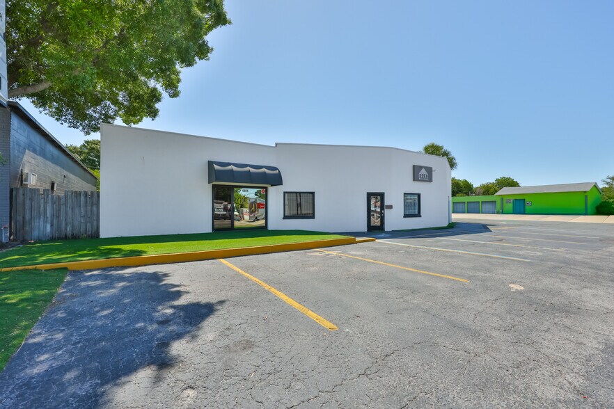 1801 28th St N, Saint Petersburg, FL à vendre - Photo du bâtiment - Image 2 de 23
