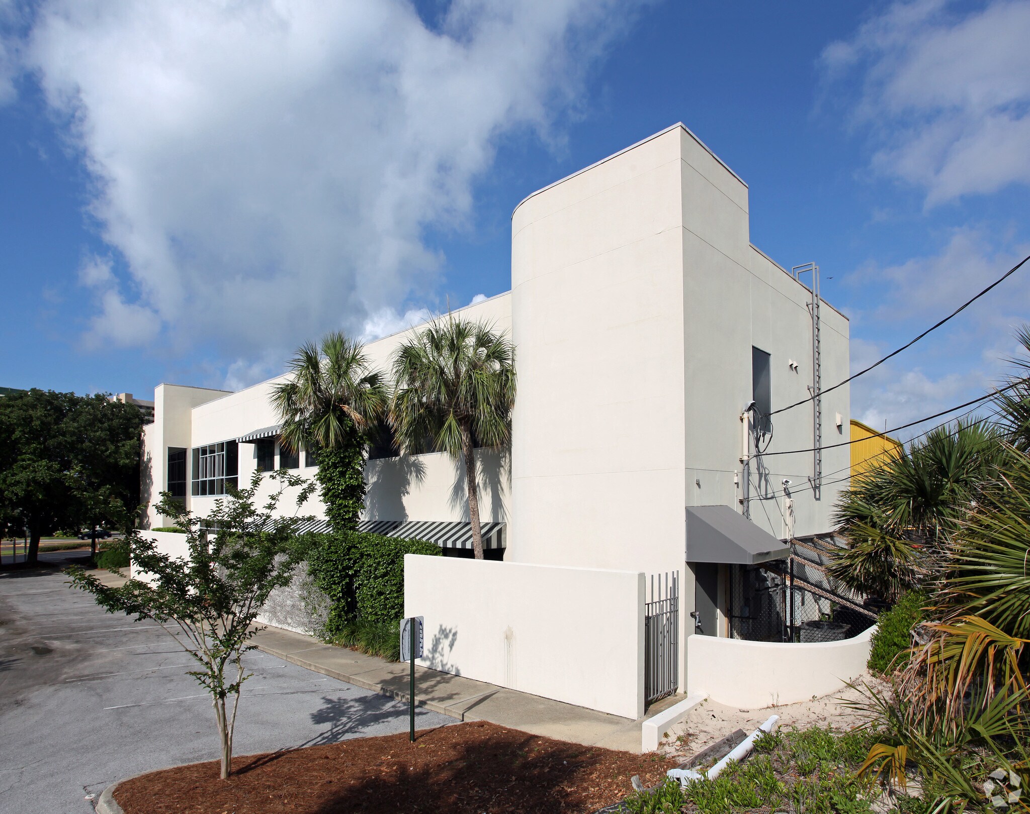 1077 E Highway 98, Destin, FL à louer Photo du bâtiment- Image 1 de 3