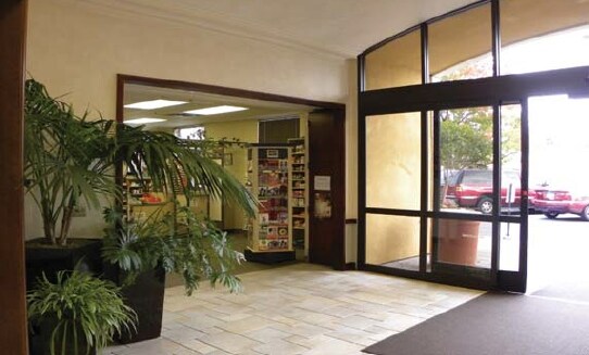 455 O'Connor Dr, San Jose, CA à louer - Hall d’entrée - Image 2 de 9