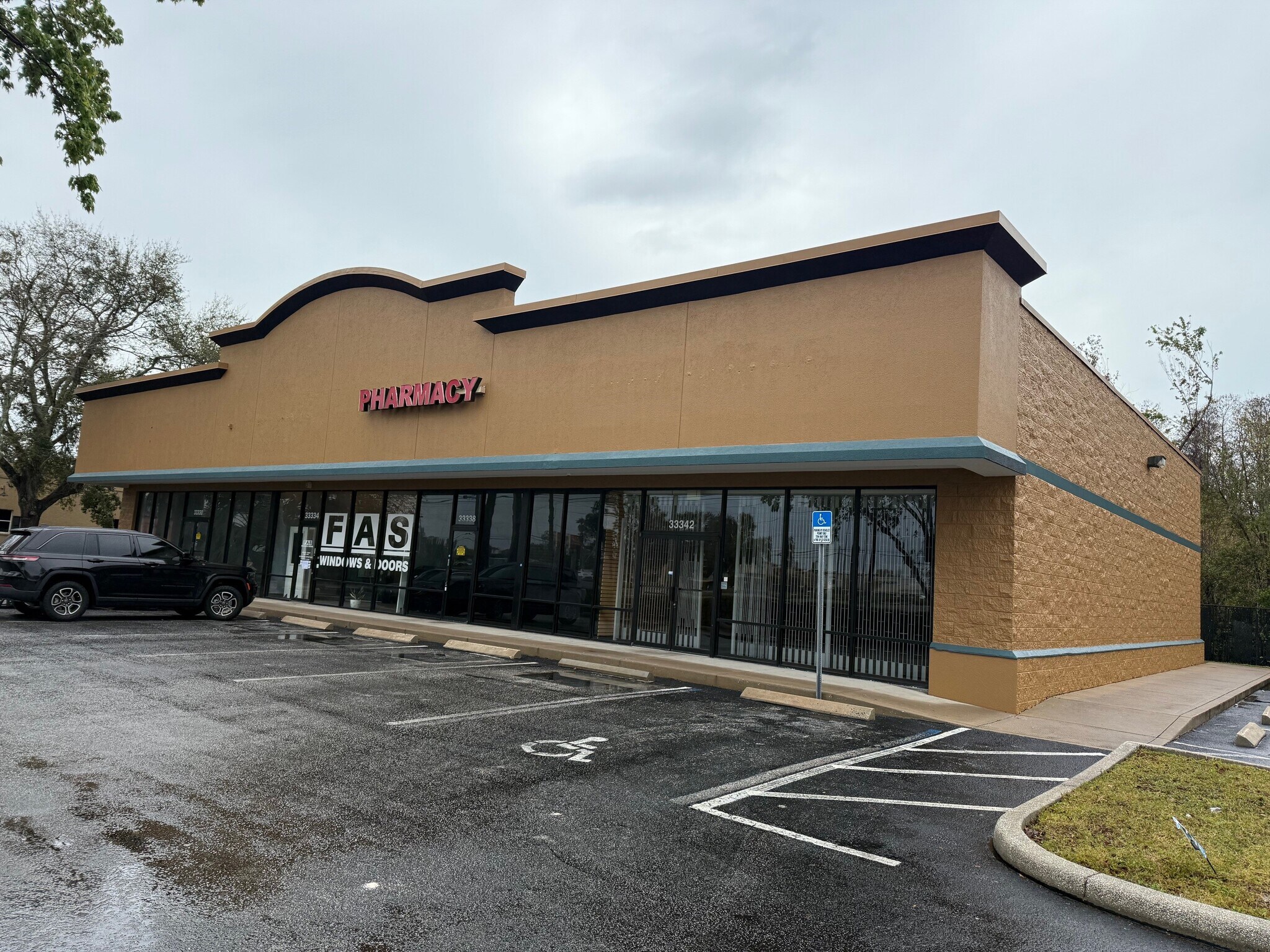 33334 US Highway 19, Palm Harbor, FL à louer Photo du bâtiment- Image 1 de 8