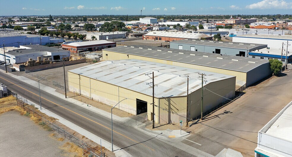 1626 S Pearl St, Fresno, CA à louer - Photo du bâtiment - Image 1 de 3
