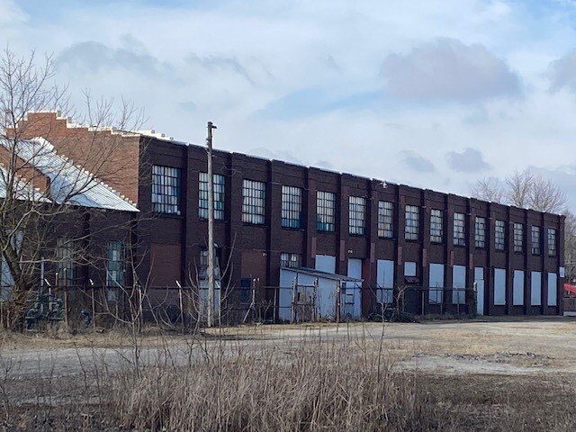 521 S Market St, Galion, OH à vendre - Photo du bâtiment - Image 3 de 59