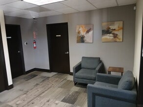 1415 E 17th St, Santa Ana, CA for lease Lobby- Image 1 of 3