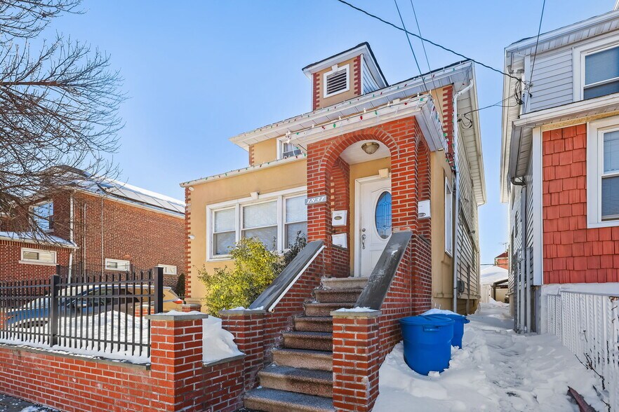 1831 Paulding Ave, Bronx, NY à vendre - Photo du bâtiment - Image 2 de 17