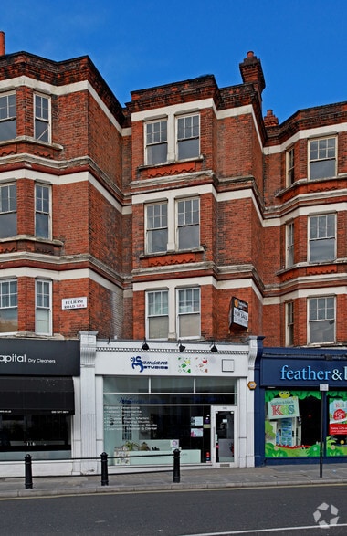 584-594 Fulham Rd, London for lease - Building Photo - Image 3 of 11