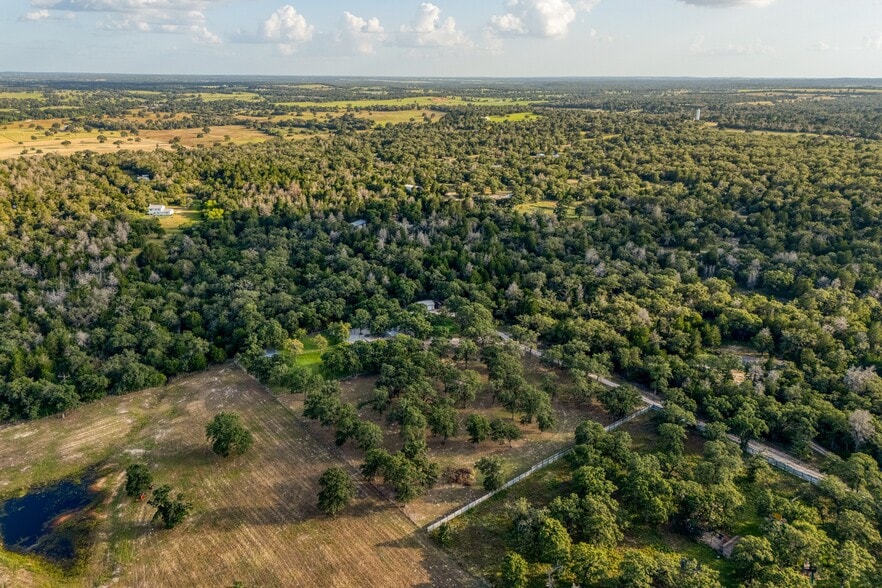 1474 County Road B, Lexington, TX à vendre - Photo du bâtiment - Image 2 de 75