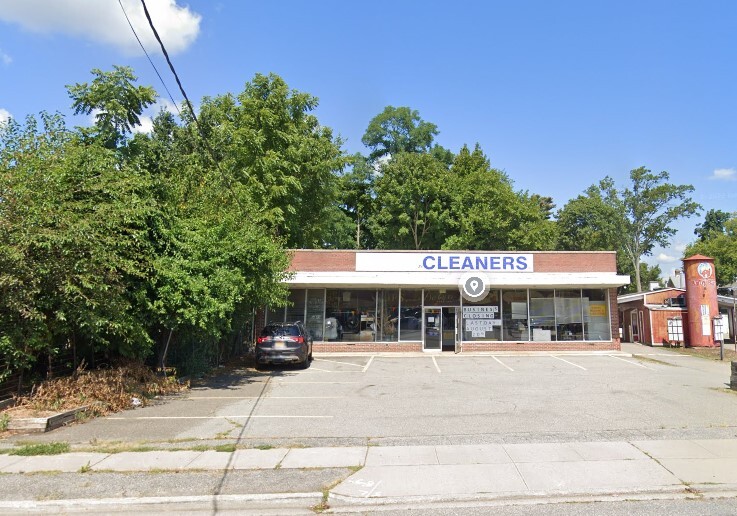 277 Hempstead Ave, West Hempstead, NY for lease - Building Photo - Image 1 of 3