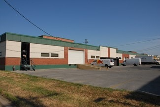 More details for 1404-1424 Gentry St, North Kansas City, MO - Industrial for Lease