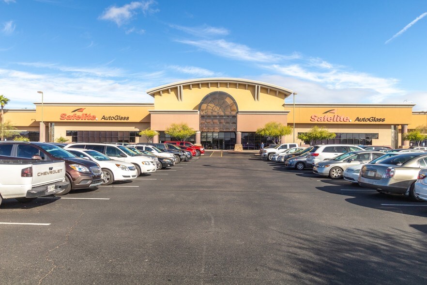 2080-2190 W Chandler Blvd, Chandler, AZ à louer - Photo du bâtiment - Image 3 de 5