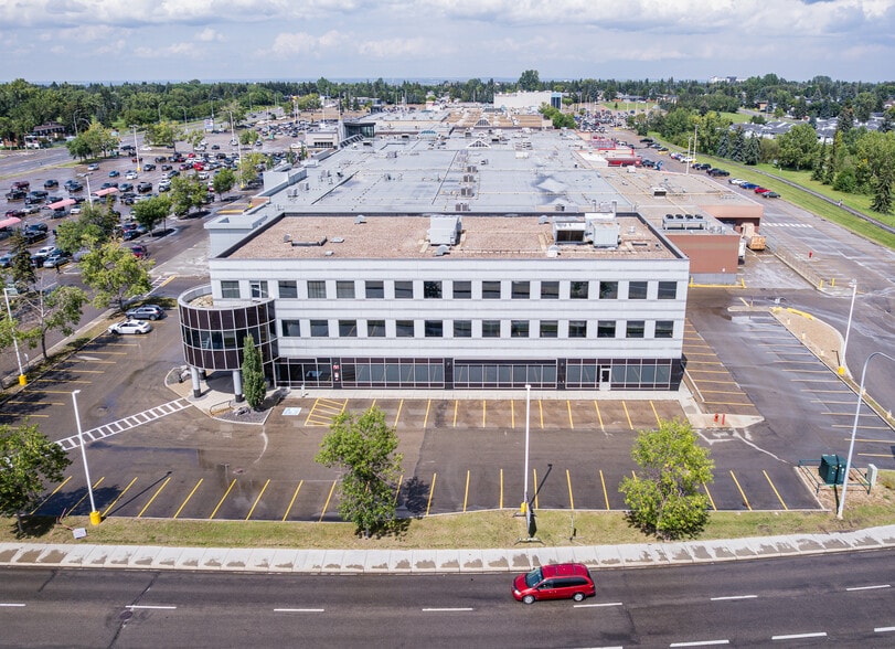2018 Sherwood Dr, Sherwood Park, AB à louer - Photo du bâtiment - Image 2 de 4