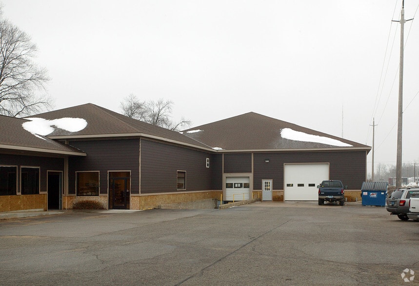 135 N State St, Zeeland, MI for lease - Building Photo - Image 2 of 5