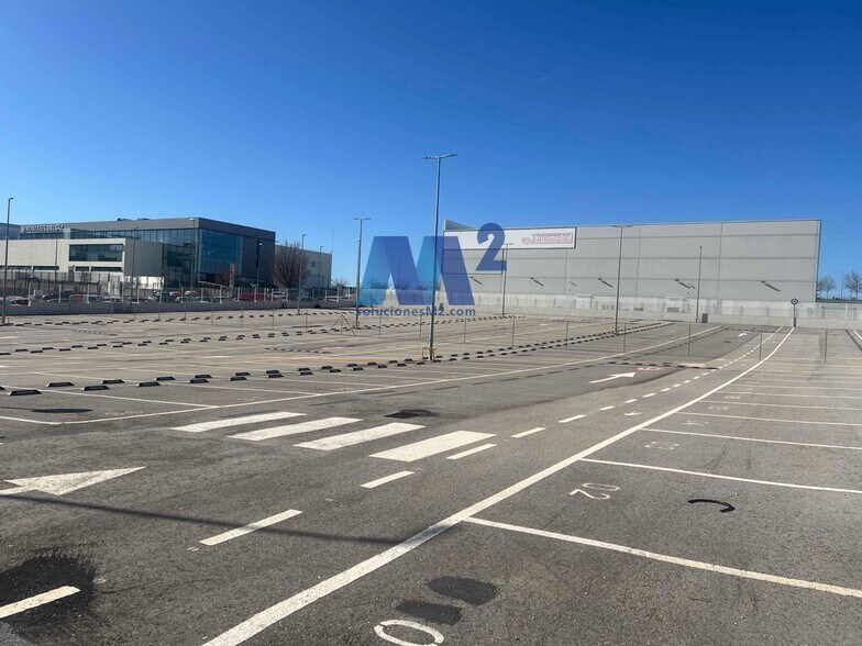 Terrain dans Alcobendas, Madrid à louer - Aérien - Image 2 de 3