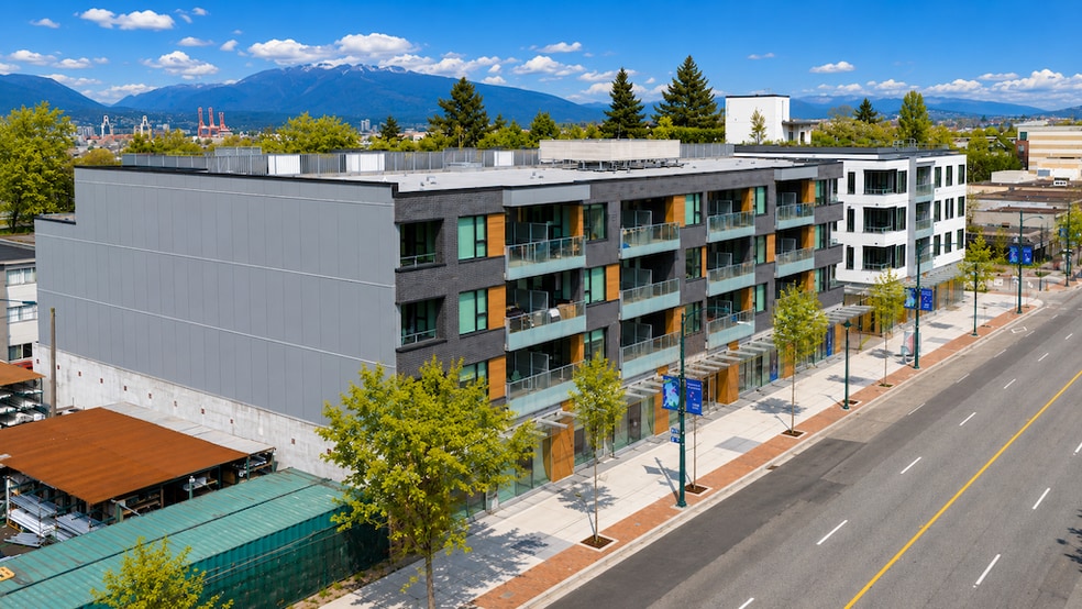 451-471 E Broadway, Vancouver, BC for sale - Building Photo - Image 2 of 7