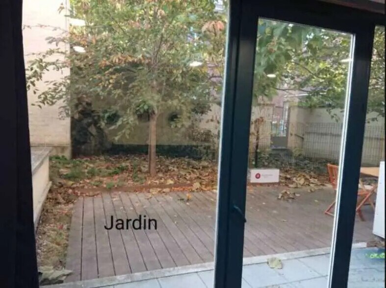 Bureau dans Pantin à louer - Photo du bâtiment - Image 2 de 7