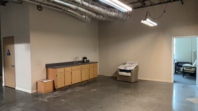 9109 Santa Anita Ave, Rancho Cucamonga, CA for lease Interior Photo- Image 2 of 7