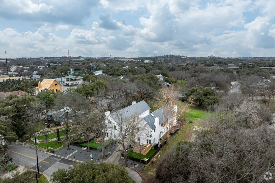 1109 W Annie St, Austin, TX for sale - Building Photo - Image 2 of 5