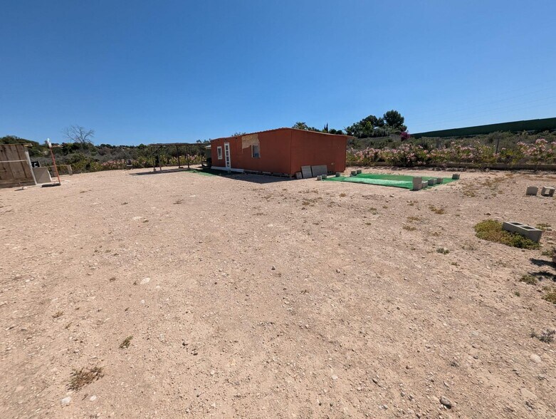 Land in Elche, Alicante for sale - Primary Photo - Image 1 of 6