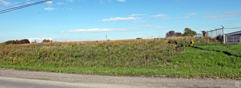 Champlain Ave, Whitby, ON à vendre - Photo principale - Image 1 de 1