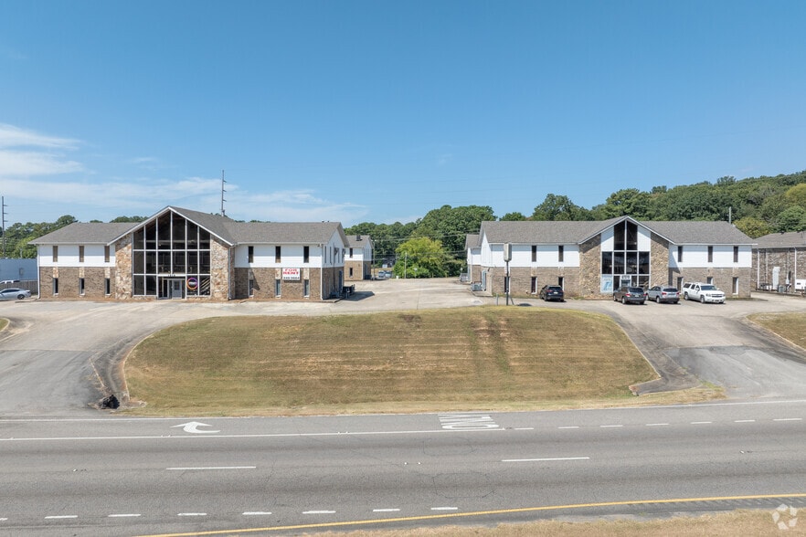 1515 Huffman Rd, Center Point, AL for sale - Building Photo - Image 2 of 4