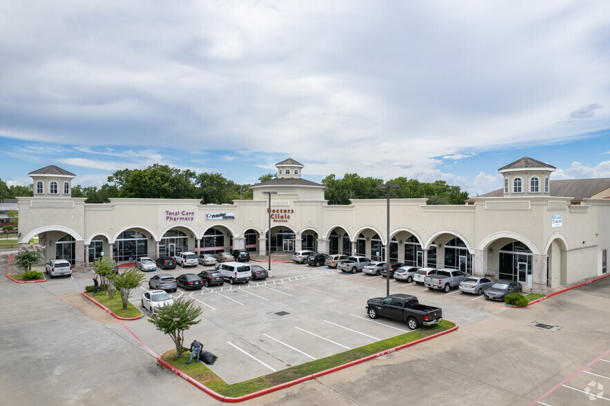 14755 North Fwy, Houston, TX for lease - Building Photo - Image 2 of 5