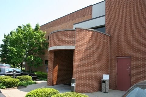 3915 Watson Rd, Saint Louis, MO à louer - Photo du bâtiment - Image 2 de 7