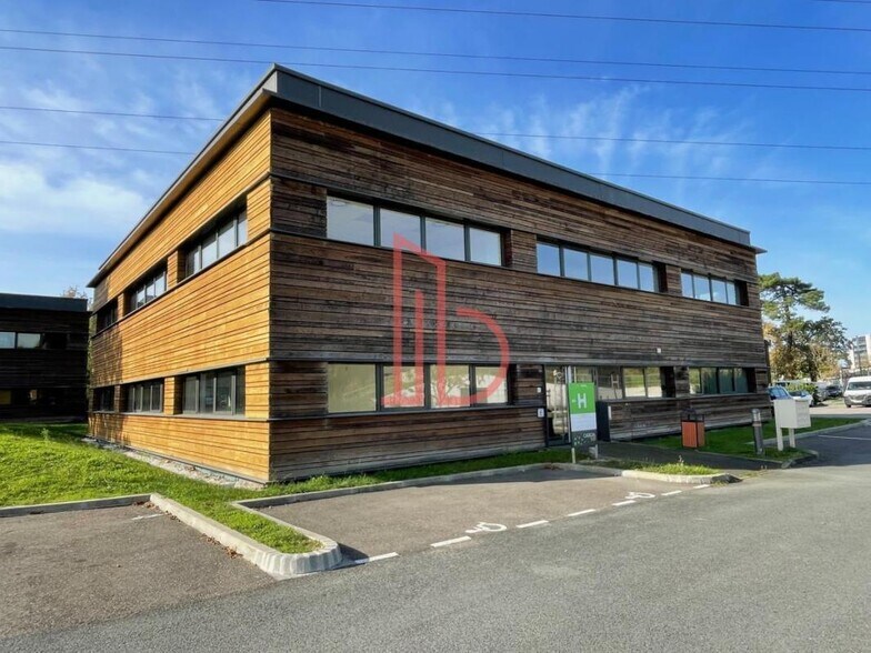 Avenue Ariane, Mérignac à louer - Photo du bâtiment - Image 2 de 8