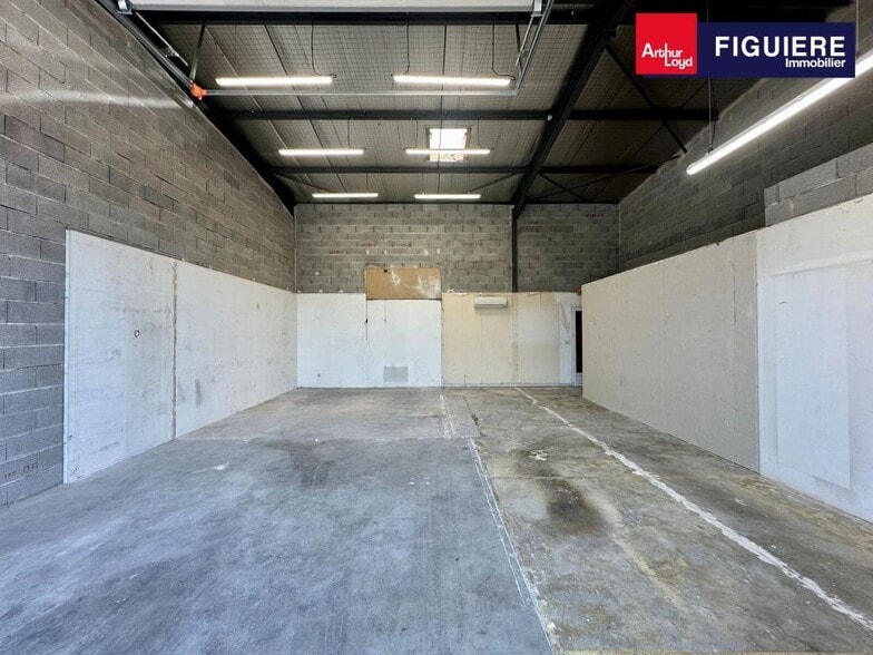 42 Avenue De Rome, Vitrolles for lease - Interior Photo - Image 3 of 15