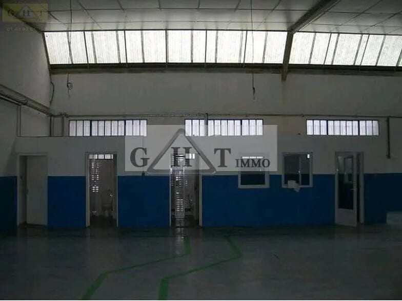 Industrial in Vaux-le-Pénil for sale - Building Photo - Image 2 of 13