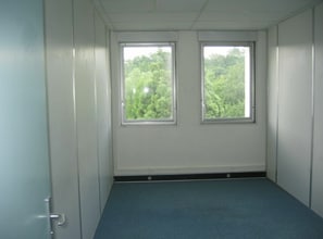 42 Chemin Du Moulin Carron, Écully for lease Interior Photo- Image 2 of 2